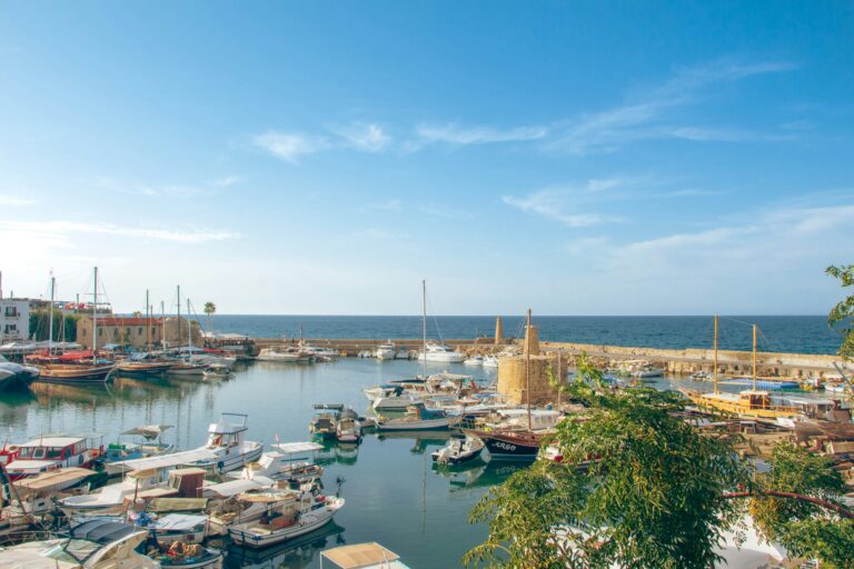 Girne'de Bir Gün: Liman, Kale ve Akdeniz